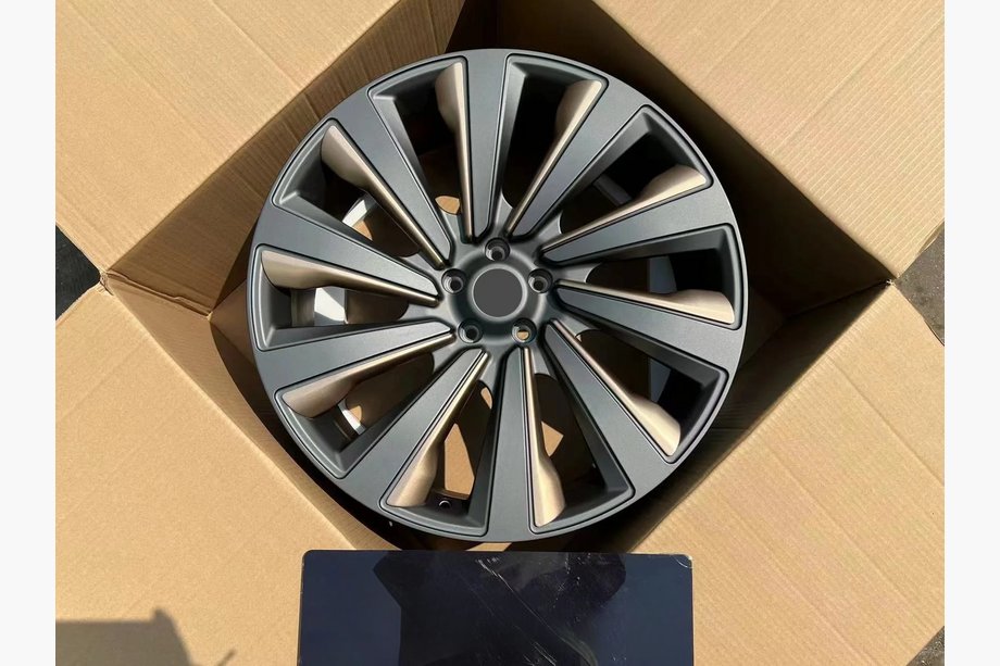 Range Rover V L460 2021– Kovana platišča OEM R24 V3 (4 kosi) Image