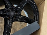 Maserati Levante 2016– Kovana platišča OEM R22 R23 (4 kos) fotografija 11