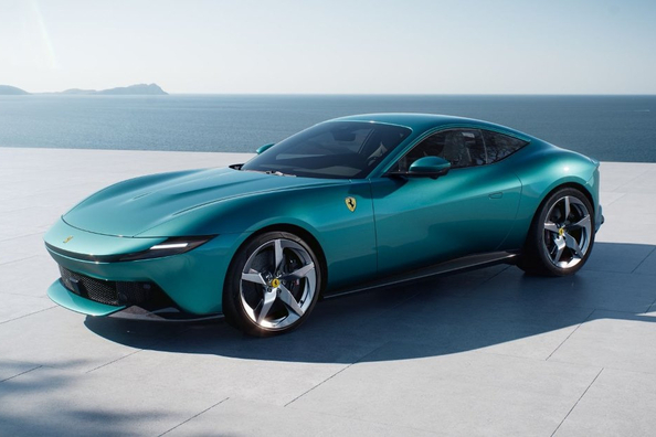Pregled športnega kupeja Ferrari Amalfi 2026