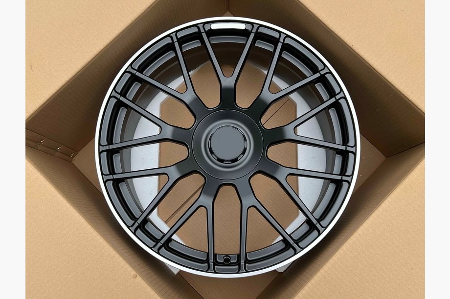 Mercedes C-class W205 2014–2021 Kovana OEM platišča R19 V1 (4 kos) Image