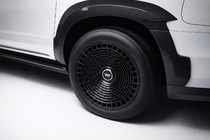 Cadillac Escalade 2020– Kovana platišča Ghost R22 (4 kosi) fotografija 2