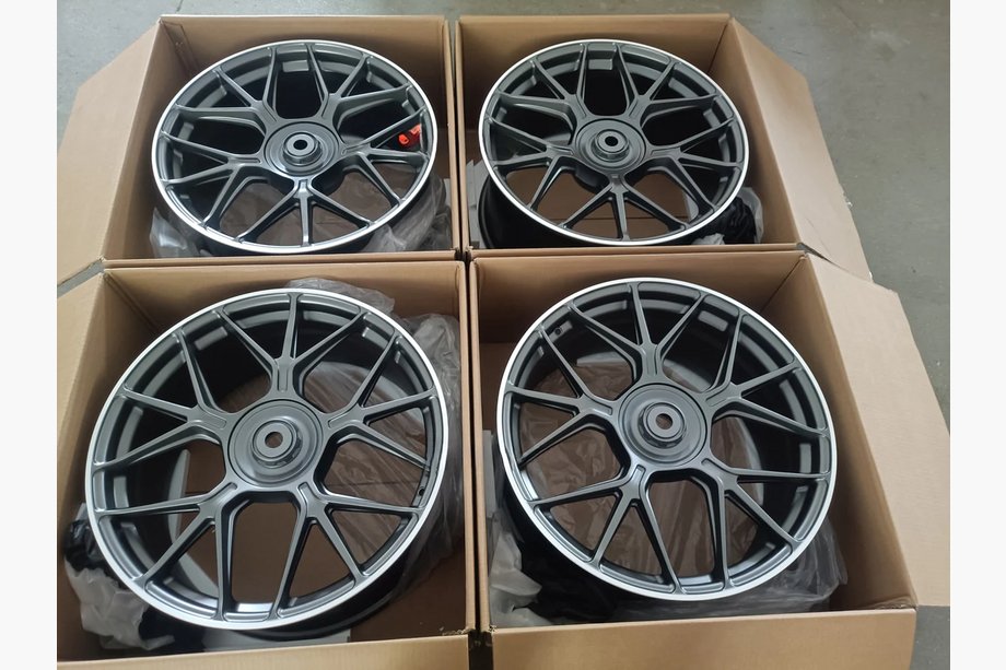 Mercedes razred C W206 2022– Kovana OEM platišča R20 (4 kos) Fotografija 8