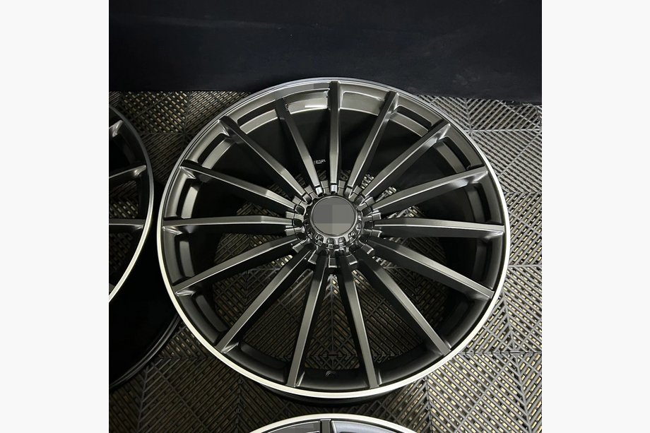 Mercedes GLS X167 2019– Kovana OEM platišča R22 V3 (4 kosi) Image