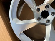 Porsche 911 (992) 2018– Kovana OEM platišča R20/R21 V11 (4 kosi) fotografija 5