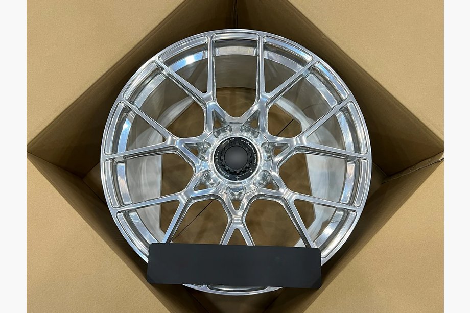 Porsche 911 (992) 2018– Kovana OEM platišča R20 R21 V16 (4 kosi) Image