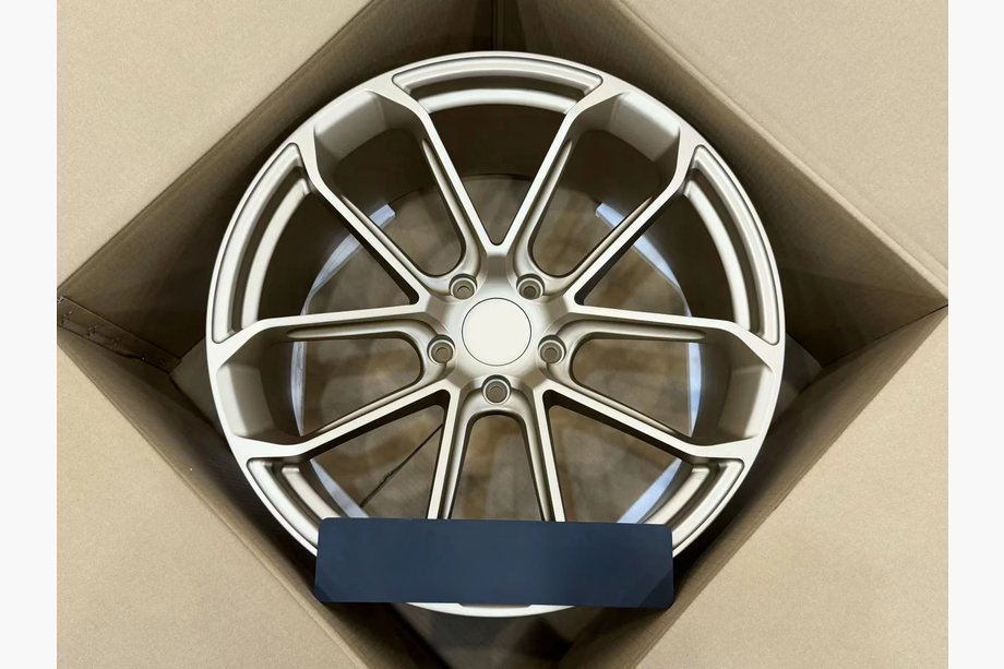 Porsche Cayenne 2018– Kovana platišča OEM R22 V4 (4 kos) Image