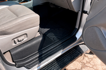 Toyota Land Cruiser 100 1998–2007 Gumijasti tepihi za avto Niken Luxury 3D (3 kosi) fotografija 1