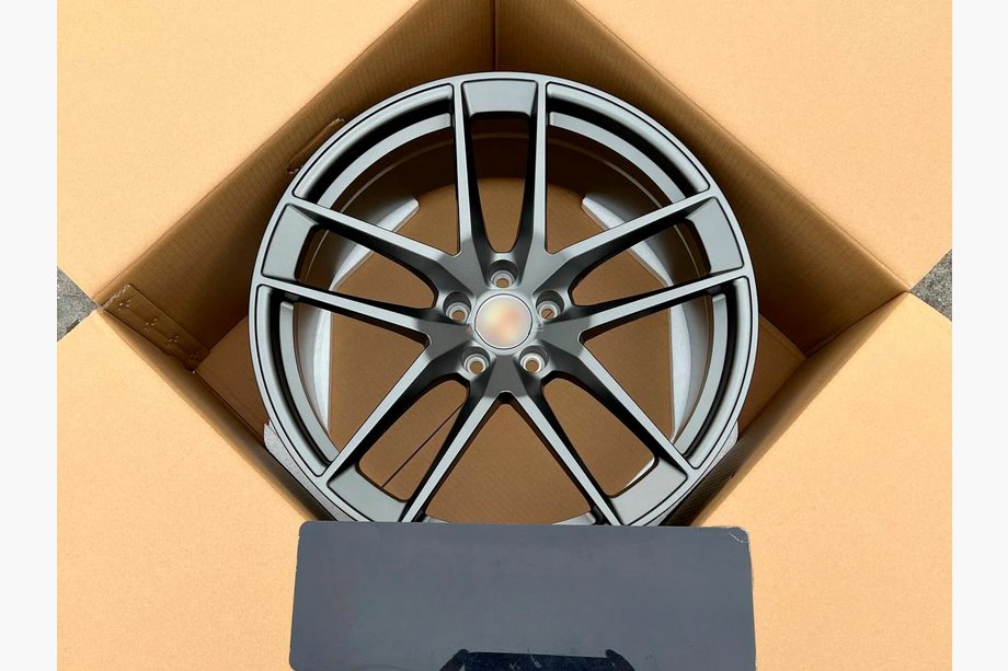 Porsche Macan 2014–2024 Kovana OEM platišča R20 (4 kos) Image