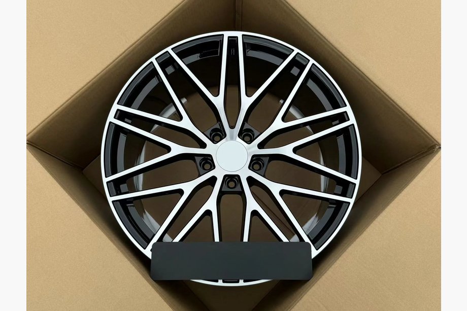 Porsche Cayenne 2018– Kovana OEM platišča R22 V5 (4 kos) Image