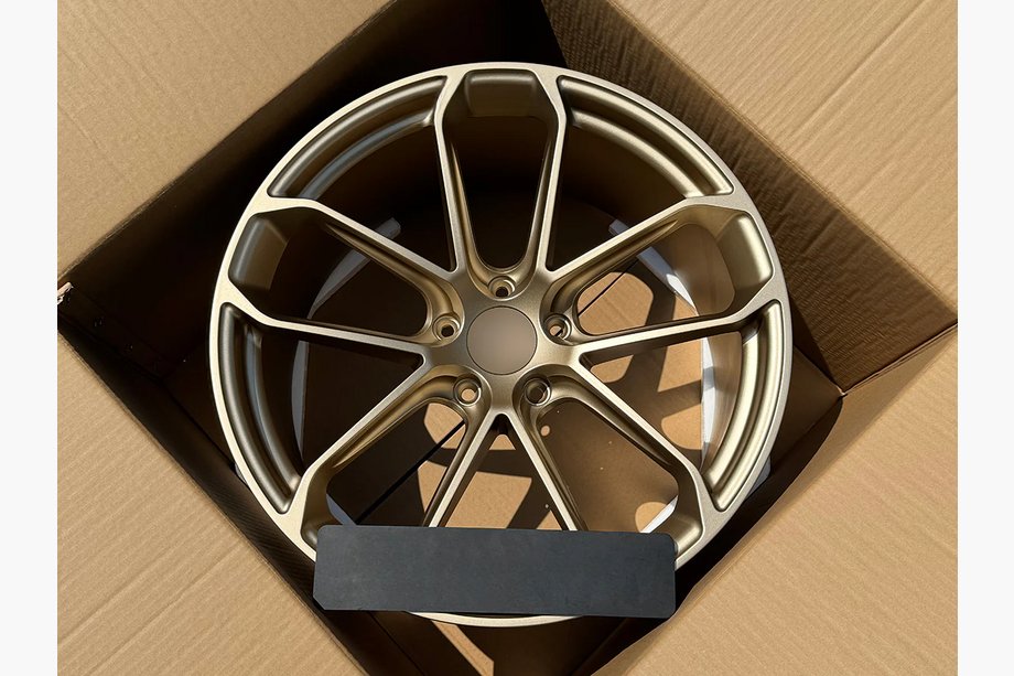 Porsche Cayenne 2018– Kovana OEM platišča R22 V7 (4 kos) Image