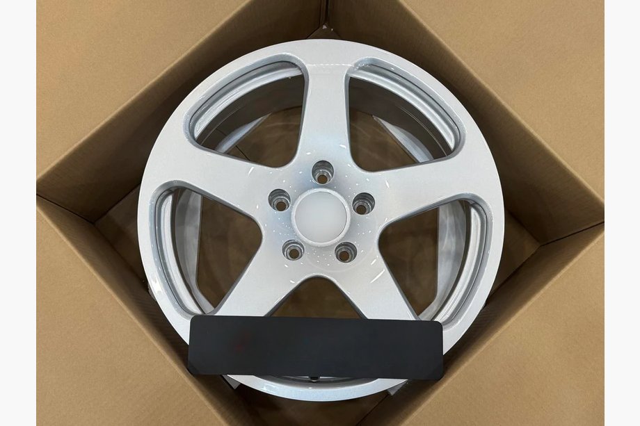 Porsche Cayenne 2003–2010 Kovana OEM platišča R19 (4 kosi) Image