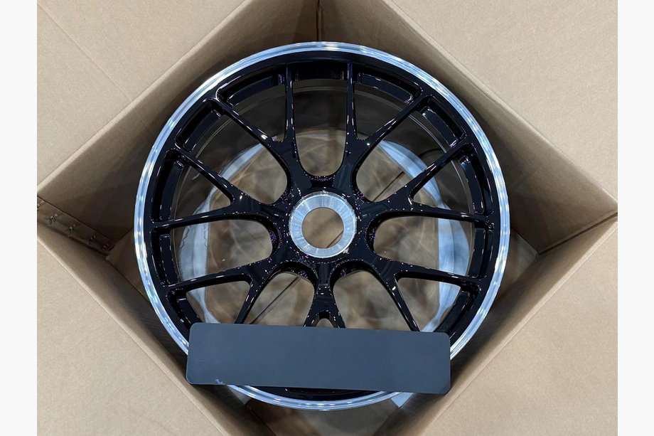 Porsche 911 (997) 2004–2012 Kovana OEM platišča R19 V3 (4 kosi) Fotografija 2