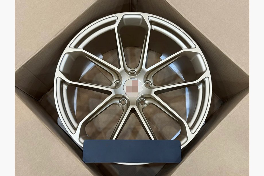 Porsche Cayenne 2018– Kovana OEM platišča R22 V10 (4 kos) Image