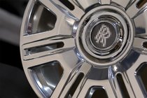 Rolls-Royce Cullinan 2018– Kovana OEM platišča R22 V3 (4 kosi) fotografija 4