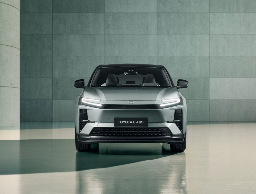 Toyota C-HR+ 2026: Pregled tehničnih podatkov, opreme in fotografij