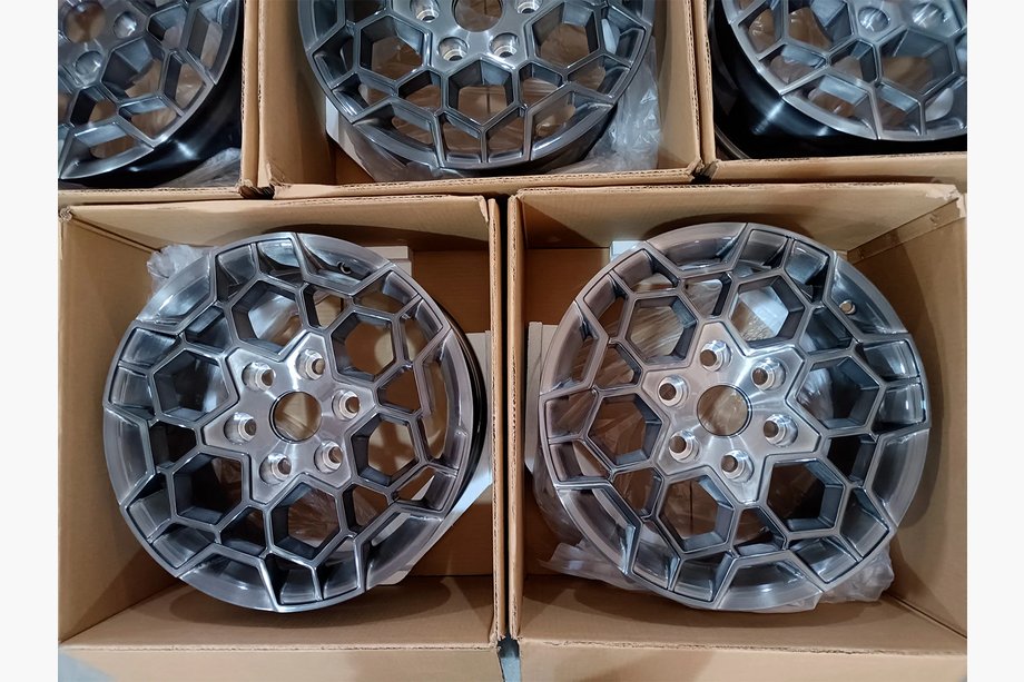 Toyota Land Cruiser Prado 250 2023– Kovana platišča OEM R17 (4 kos) Fotografija 2