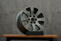 Toyota Land Cruiser Prado 250 2023– OEM kovana platišča R18 (4 kosi) fotografija 1
