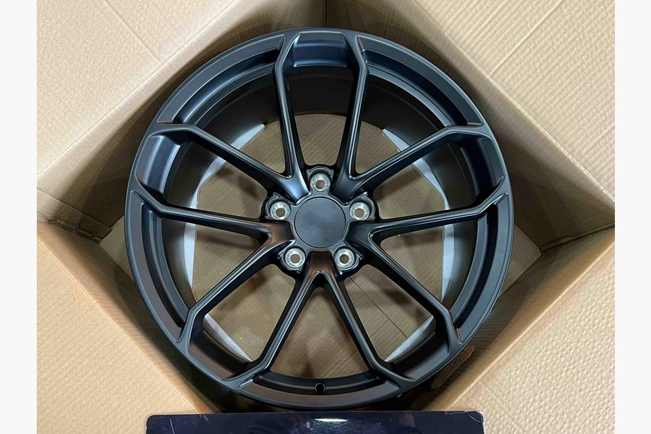 Toyota GR86 2021– OEM kovana platišča R18 (4 kosi) Image