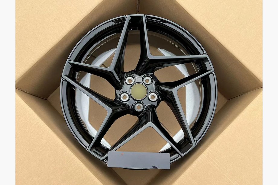 Ferrari 360 Kovana OEM platišča R19 V1 (4 kos) Image