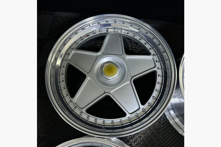 Ferrari F430 Kovana OEM platišča R20 (4 kos) Image