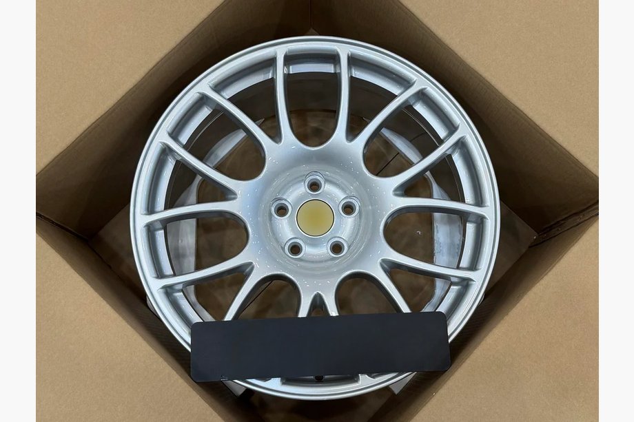 Ferrari 360 Kovana platišča OEM R19 V2 (4 kosi) Image