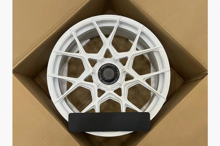 Lexus LFA 2010–2013 Kovana OEM platišča R20 V2 (4 kosi) Image