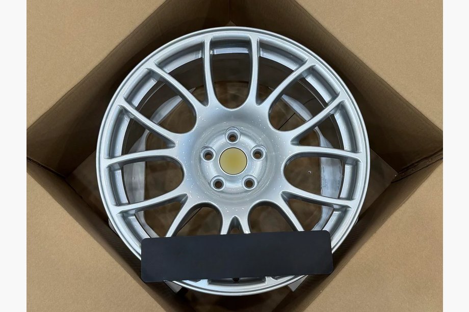 Lexus LFA 2010–2013 Kovana platišča OEM R20 V7 (4 kosi) Image