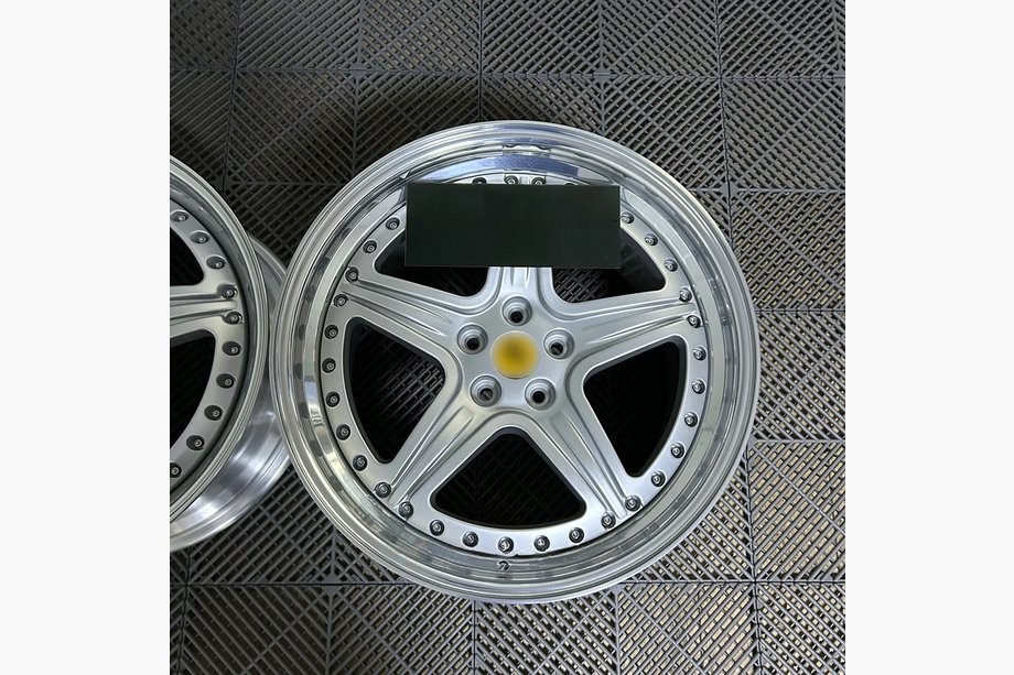 Ferrari 456 Kovana OEM platišča R19 (4 kosi) Image