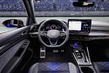 Pregled Volkswagen Golf R 2025: prenova vročega kombilimuzina fotografija 5