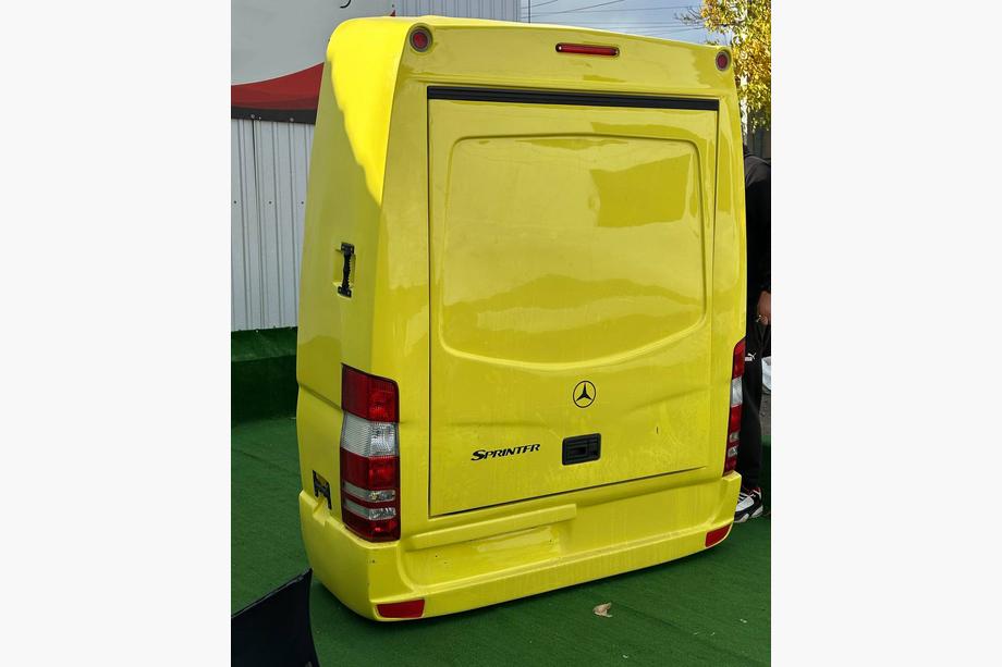 Mercedes Sprinter W906 2006–2018 Viseči prtljažnik (Rumen) Fotografija 9
