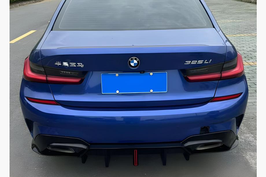 BMW serija 3 G20/G21 2018– Difuzor zadnjega odbijača B-Style LED (za M-Sport 2018-2022, ABS) Image