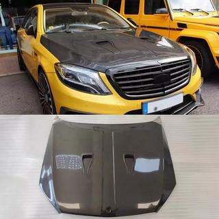 Pokrov motorja (karbon) fotografija 1