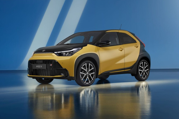 Pregled Toyota Aygo X 2025: hibridni mestni crossover Fotografija 4