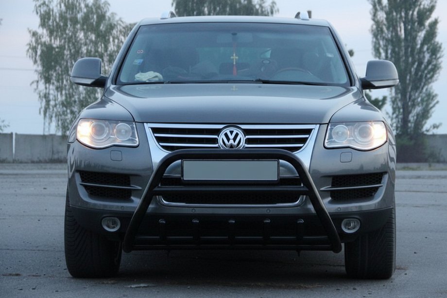 Volkswagen Touareg 2002–2010 Kenguru zaščitni lok WT003 Black Special (nerjaveče jeklo) Fotografija 5
