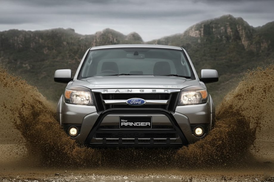 Ford Ranger 2007–2011 Bullbar WT003 Black (nerjavno jeklo) Image