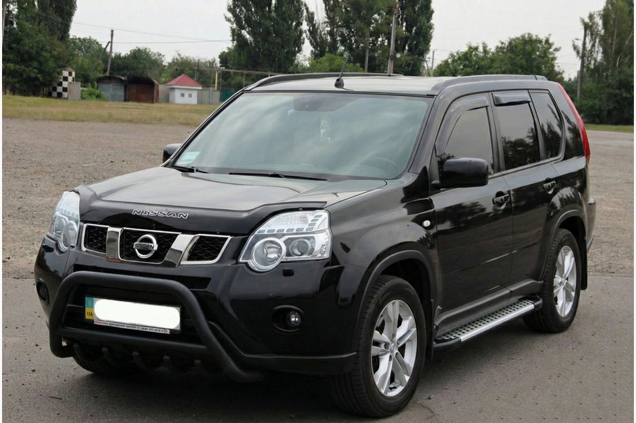 Nissan X-trail T31 2007–2014 Sprednji zaščitni lok WT003 Black (nerjaveče jeklo) Image
