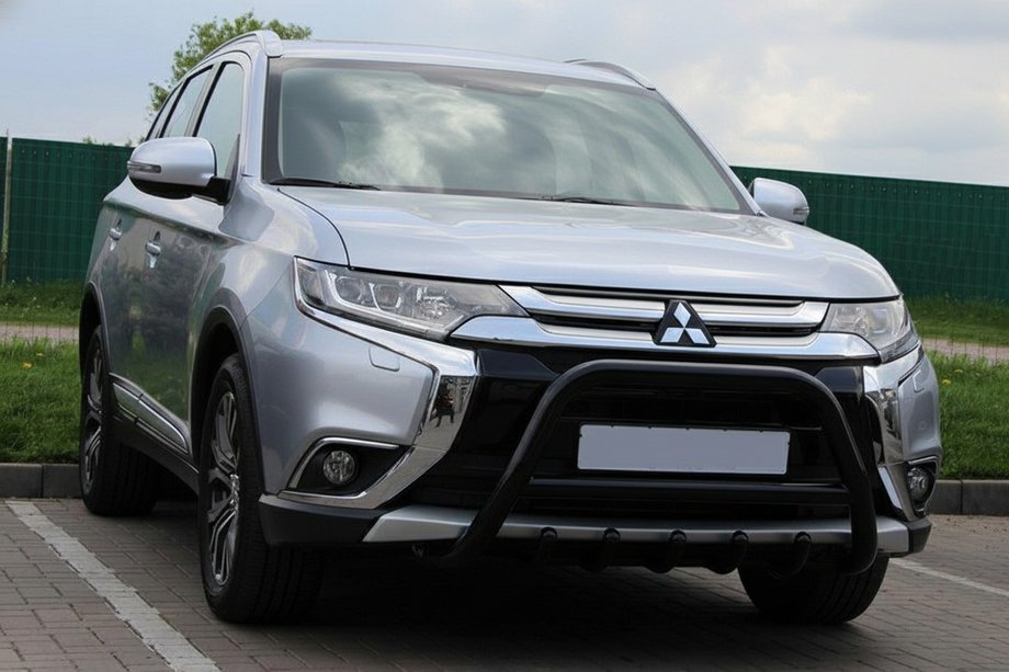 Mitsubishi Outlander 2012–2021 Sprednji zaščitni lok WT003 Black (nerjaveče jeklo) Image