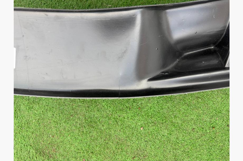 BMW Serija 5 E60/E61 2003–2010 Outlet: Sprednji lip spojler DPT (z rebrci, za M5 Hamann, sijajno črna) Fotografija 6