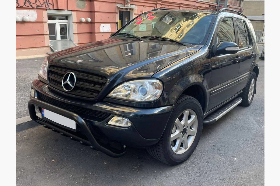 Mercedes ML W163 1997–2005 Sprednji zaščitni lok WT003 Black (nerjaveče jeklo) Image