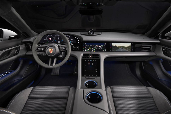 Pregled Porsche Taycan Turbo 2024 (Y1A): električna limuzina z izjemnimi dinamičnimi zmogljivostmi Fotografija 5