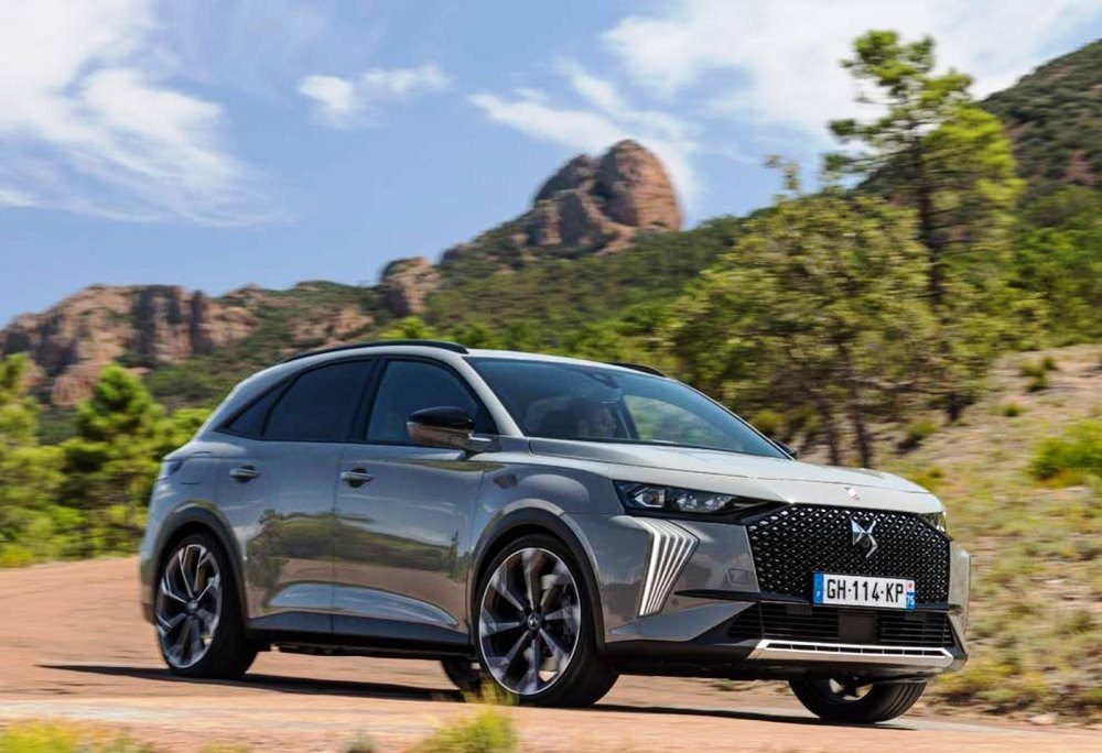 DS 7: Premijski francoski crossover s poudarkom na eleganci