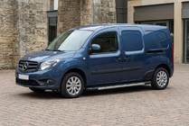 Mercedes Citan 2013–2021 Stranske stopnice RedLine V1 (2 kos, aluminij) fotografija 1