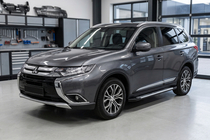 Mitsubishi Outlander 2012–2021 Stranski pragovi Line (2 kos, aluminij) fotografija 1