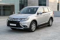 Mitsubishi Outlander 2012–2021 Bočne stopnice Bosphorus Black (2 kos, aluminij) fotografija 1