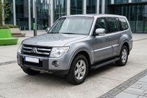 Mitsubishi Pajero Wagon IV 2006–2021 Bočne stopnice Allmond Black (2 kosa, aluminij) fotografija 1