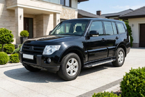 Mitsubishi Pajero Wagon IV 2006–2021 Stranske stopnice RedLine V1 (2 kos, aluminij) fotografija 1