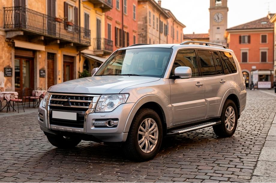 Mitsubishi Pajero Wagon IV 2006–2021 Stranski pragovi Line (2 kos, aluminij) Image