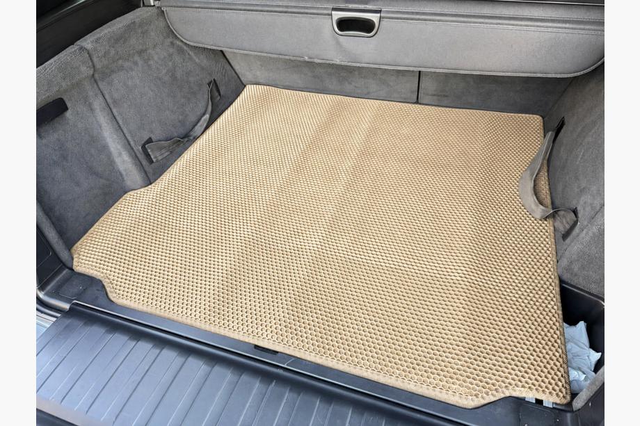 BMW X5 E70 2007–2013 Gumijasto korito za prtljažnik Carsuit (Bež) Fotografija 2