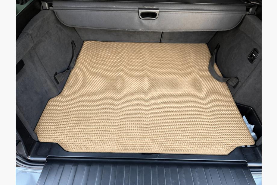 BMW X5 E70 2007–2013 Gumijasto korito za prtljažnik Carsuit (Bež) Fotografija 1
