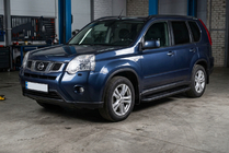 Nissan X-trail T31 2007–2014 Bočne stopnice Bosphorus Black (2 kos, aluminij) fotografija 1